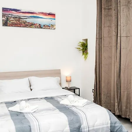 Il Campanile 나폴리